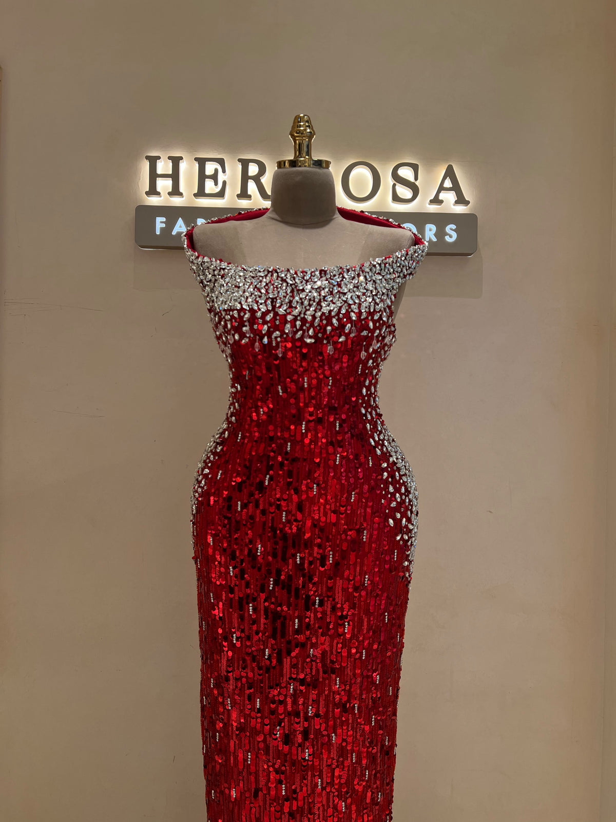 HER384